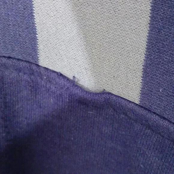 Vintage  Lady Foot Locker sweater - Picture 9 of 9